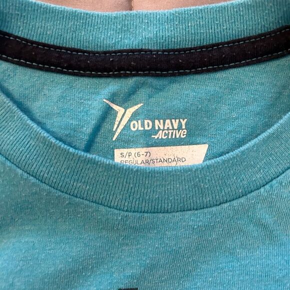 👕Boys size small 6/7 old navy shirt - Picture 2 of 3